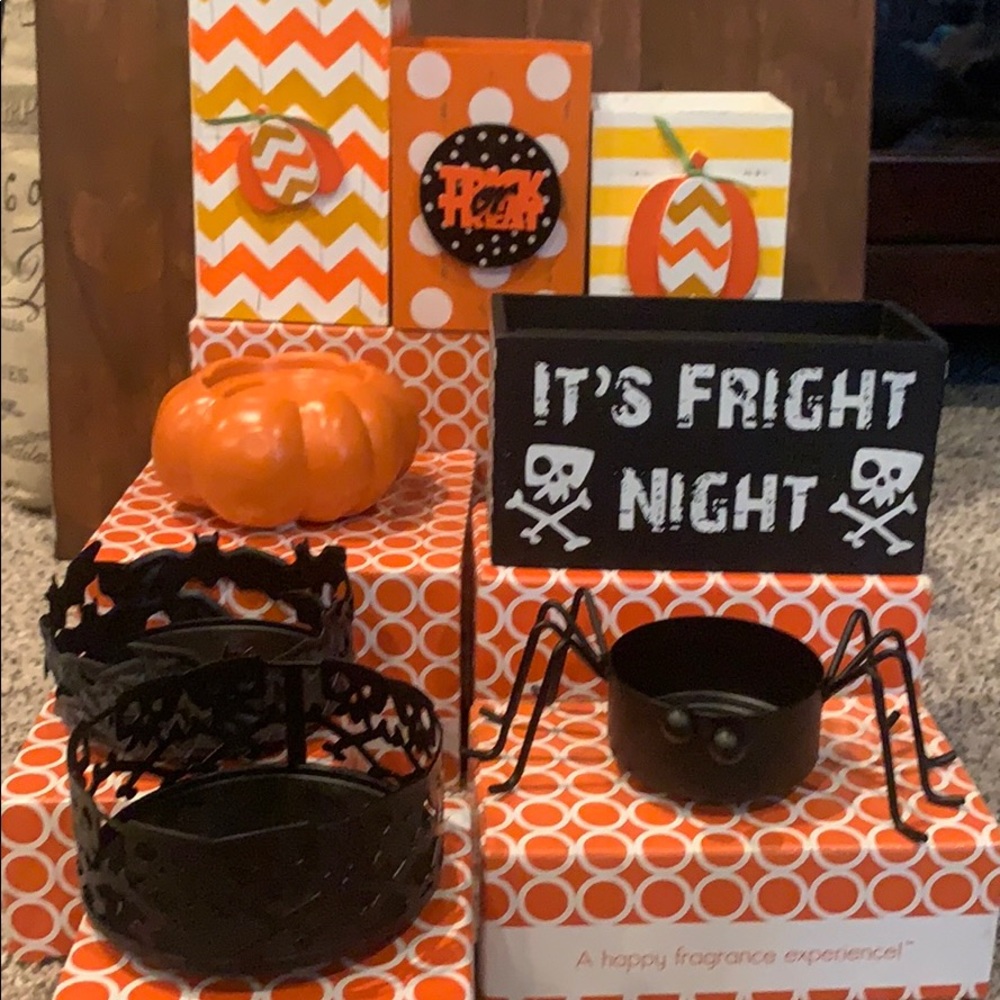 Gold Canyon Halloween Candle Decor